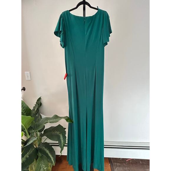 MacDuggal -size 16W Emerald Green Flutter Sleeve‎ Jersey Gown - Picture 2 of 6